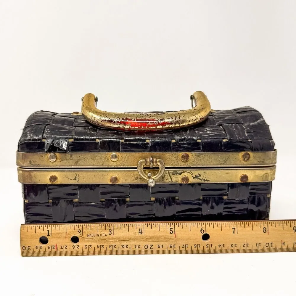 Vintage Woven Plastic Raffia Box Purse Black Gold Lucite Handle Jewelry Case